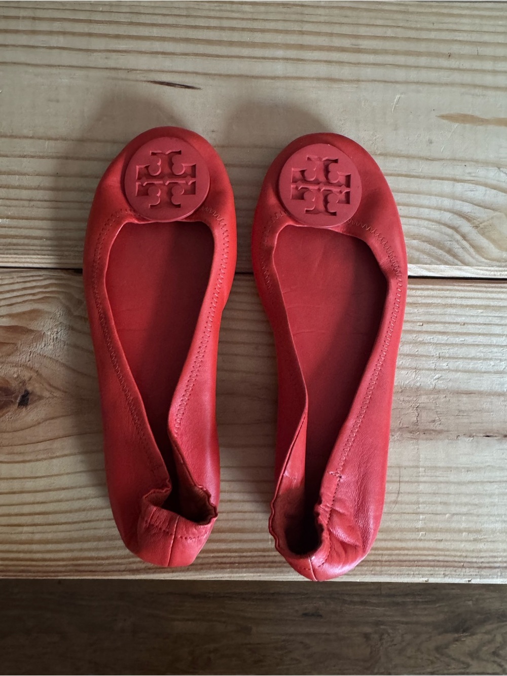 Tory Burch Coral/Red Leather Logo Ballet Flats